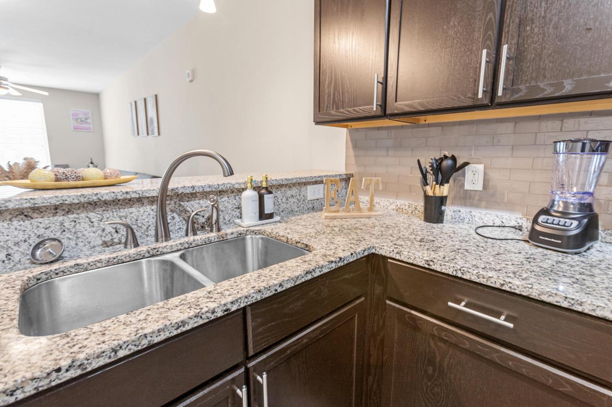 Modern Downtown Apartment Birmingham Ngoại thất bức ảnh